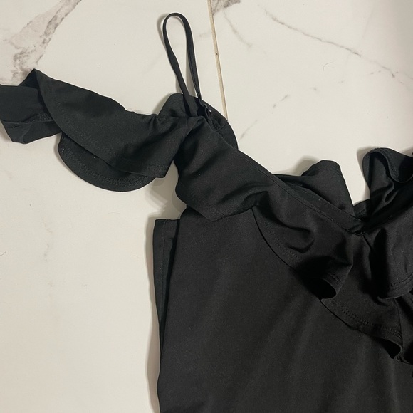 Leith Bodysuit - Picture 2 of 3